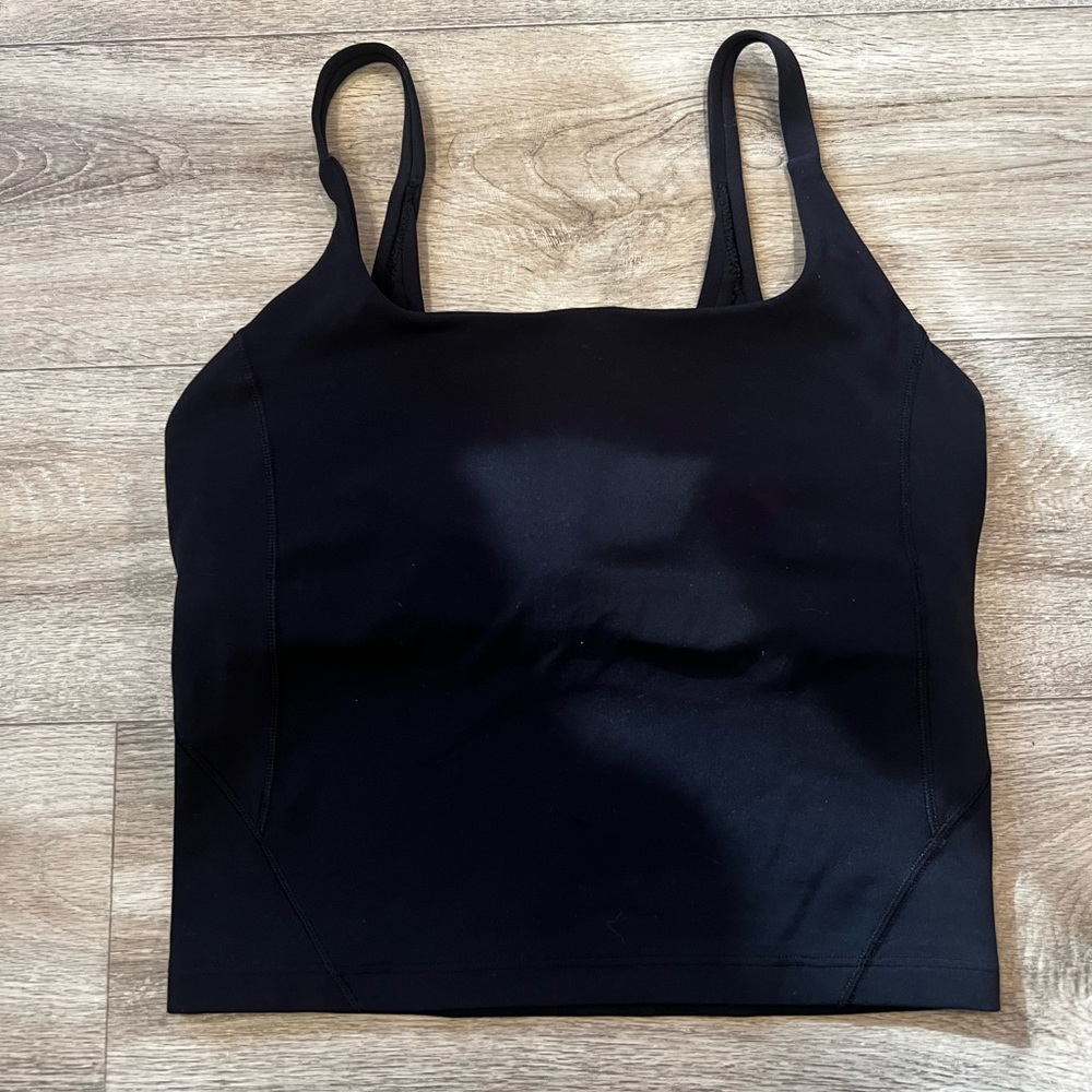 Lululemon scrappy nulu shelf tank